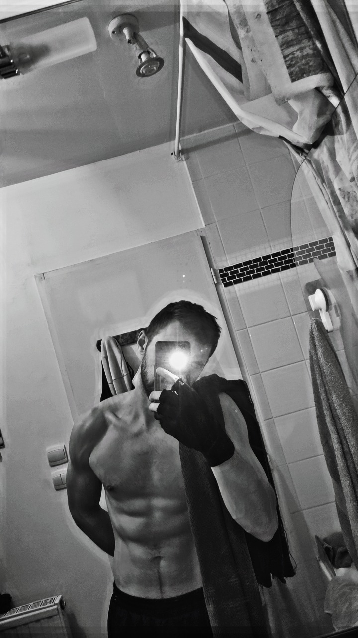 Jones, 28 ans, Enghien-les-Bains